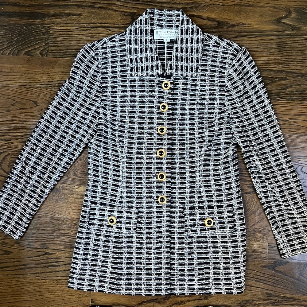 St.John Collection By Marie Gray Knit Suit Size 2